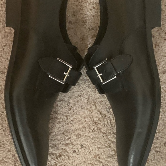 Shoes - Picture 2 of 6